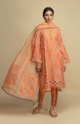 NIDA AZWER NUR PRET | PEACH MUSE