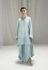 AMMARA KHAN LILY’24 | OCEAN BREEZE