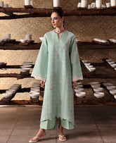 REPUBLICWOMENSWEAR ‘NEOMA ESSENTIAL PRET’26 | ISOLDE