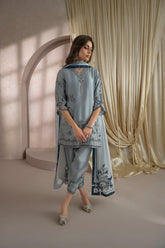 NIMRAH HAFSA ‘ZEINA FESTIVE FORMALS’26 | AIRA
