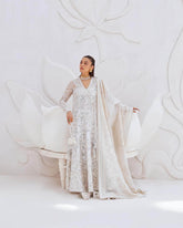 SUFFUSE FREESHIA RTW’24 | YASNA