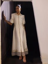 UMAIMA MUSTAFA ‘NORA RTW’24 | IRIS