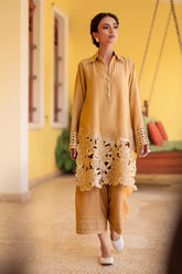 NADIA FAROOQUI SAIBAN LUXURY PRET’25 | LARA