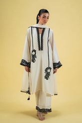 AMMARA KHAN ‘SIA EID LUXURY’25 | MONO LACE SET