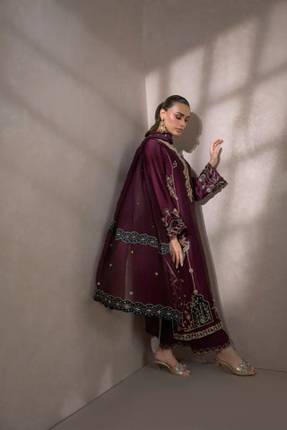 NIMRAH HAFSA ‘ZEINA FESTIVE FORMALS’26 | LYRA