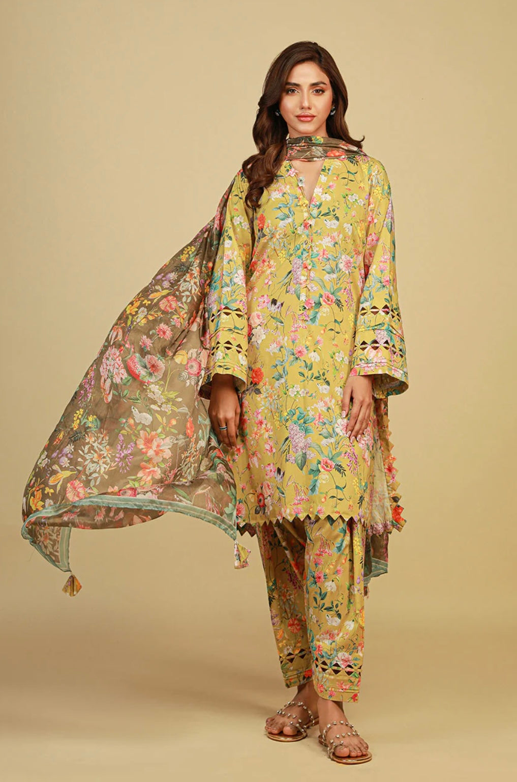 NIDA AZWER NUR PRET | FLORAL GARDEN