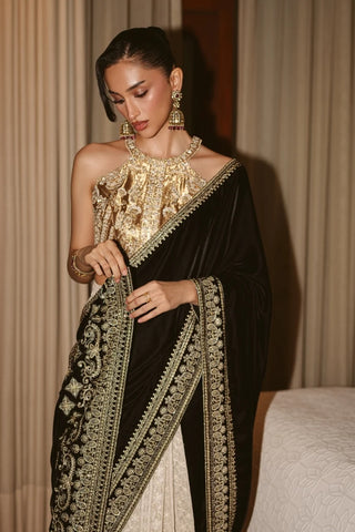 AMMARA KHAN ‘THE OVERTURE’26 | ROYAL VELVER DRAPED SAREE