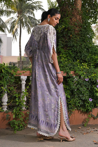 Nadia Farooqui | Nora