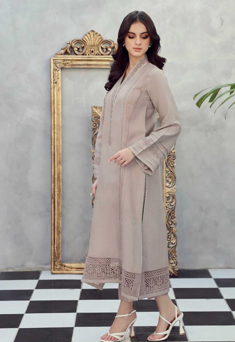ANNUS ABRAR CASUAL PRET’24 | SAMAYA