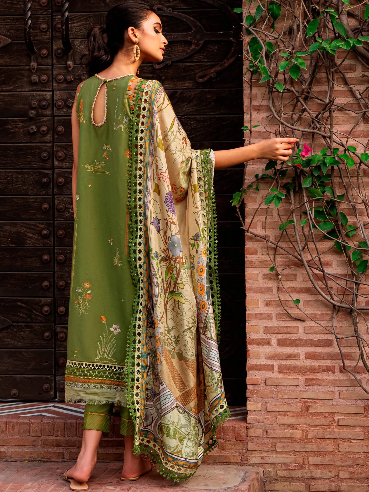MISHA LAKHANI UNSTITCHED SUMMER’24 | KIRAT