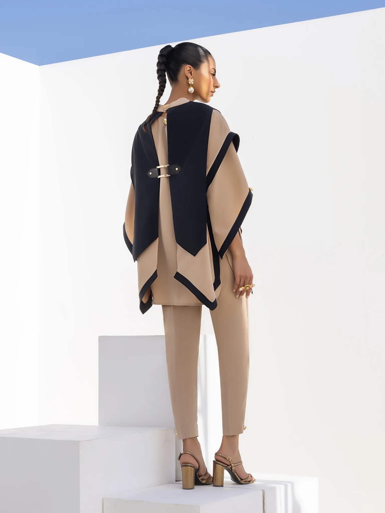 Iqa | Raya Beige