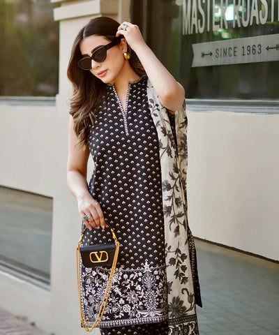SAPPHIRE UNSTITCHED LAWN’24 | 0U3PESG24V48