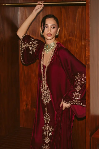 AMMARA KHAN ‘THE OVERTURE’26 | VELVET ROUGE KAFTAN