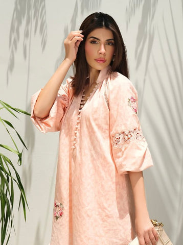 FARIDA HASAN SUMMER HIGH’24 | ROSE HEART WITH PANTS