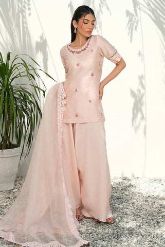 FARIDA HASAN SUMMER HIGH’24 | PINK SILK FLORAL WITH PANTS