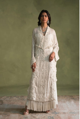 AMMARA KHAN | PEARL WHITE MAGIC