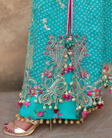 REPUBLICWOMENSWEAR ‘NEOMA FESTIVE UNSTITCHED’26 | MEHR