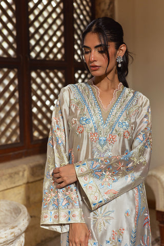 ANNUS ABRAR LEAH LUXURY PRET’26 | BISHA KAFTAN