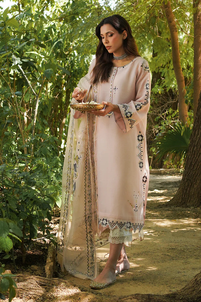 SUMAIRA KHANANI | KANWAL