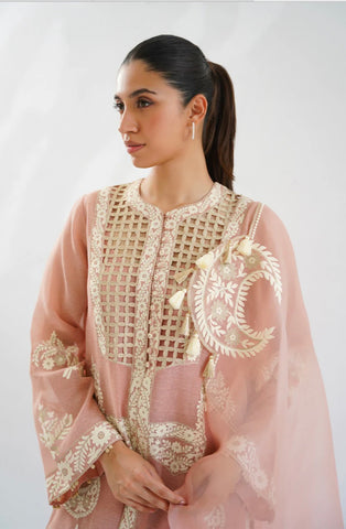 SANIA MASKATIYA LEAH’24 | ZEL (A)