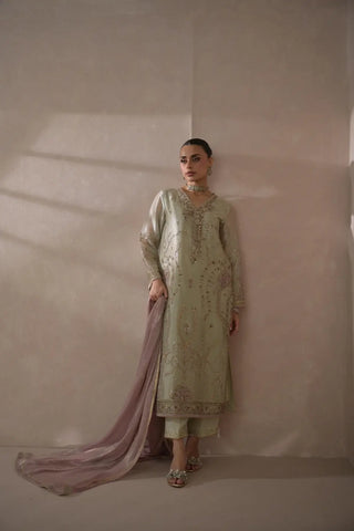 NIMRAH HAFSA ‘ZEINA FESTIVE FORMALS’26 | ZIVEYAR