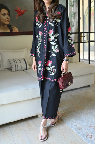 LA PRET EMBROIDERED PRET'26 | BLACK PARADISE