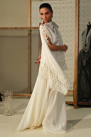 FARIDA HASAN ‘DHOOP LUXE PRET’26 | IVORY CAPE SET