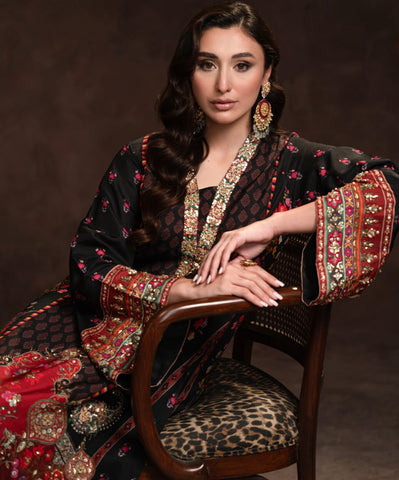 AMMARA KHAN | MULTI TASSEL BLACK KAFTAN