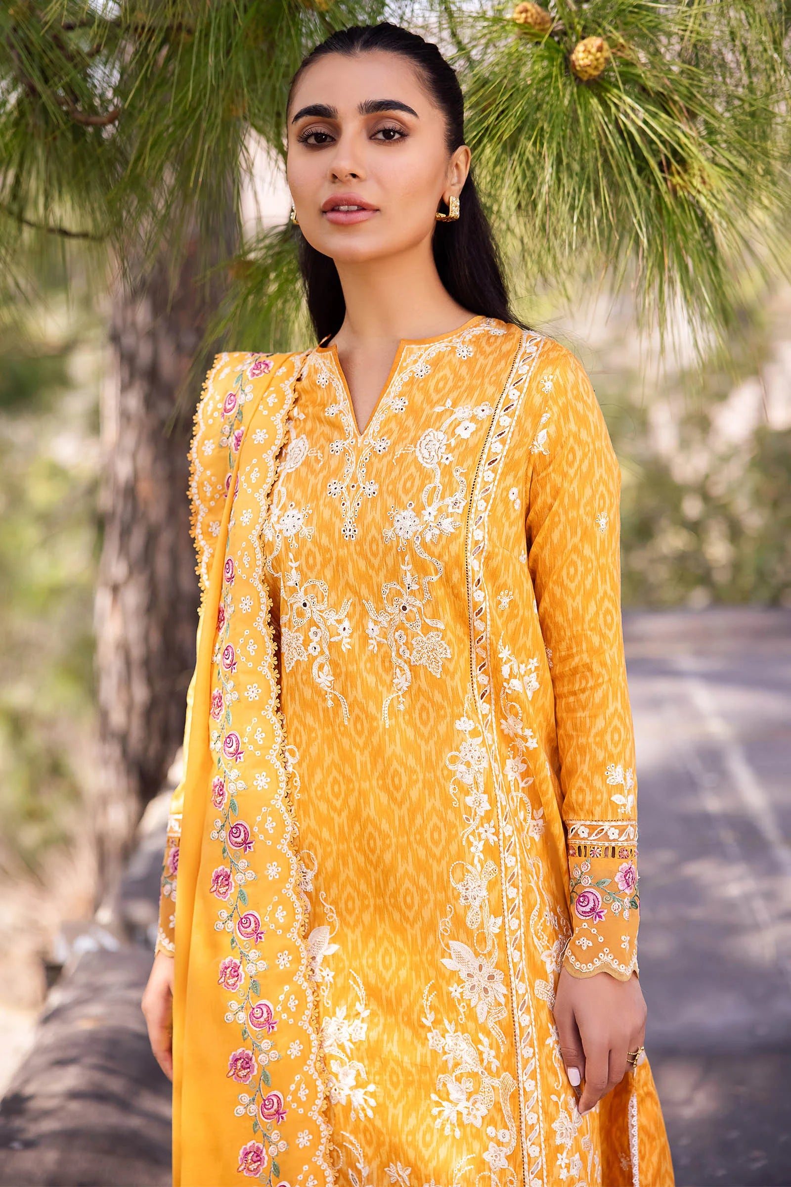ZAHA LAWN’24 | NARINA