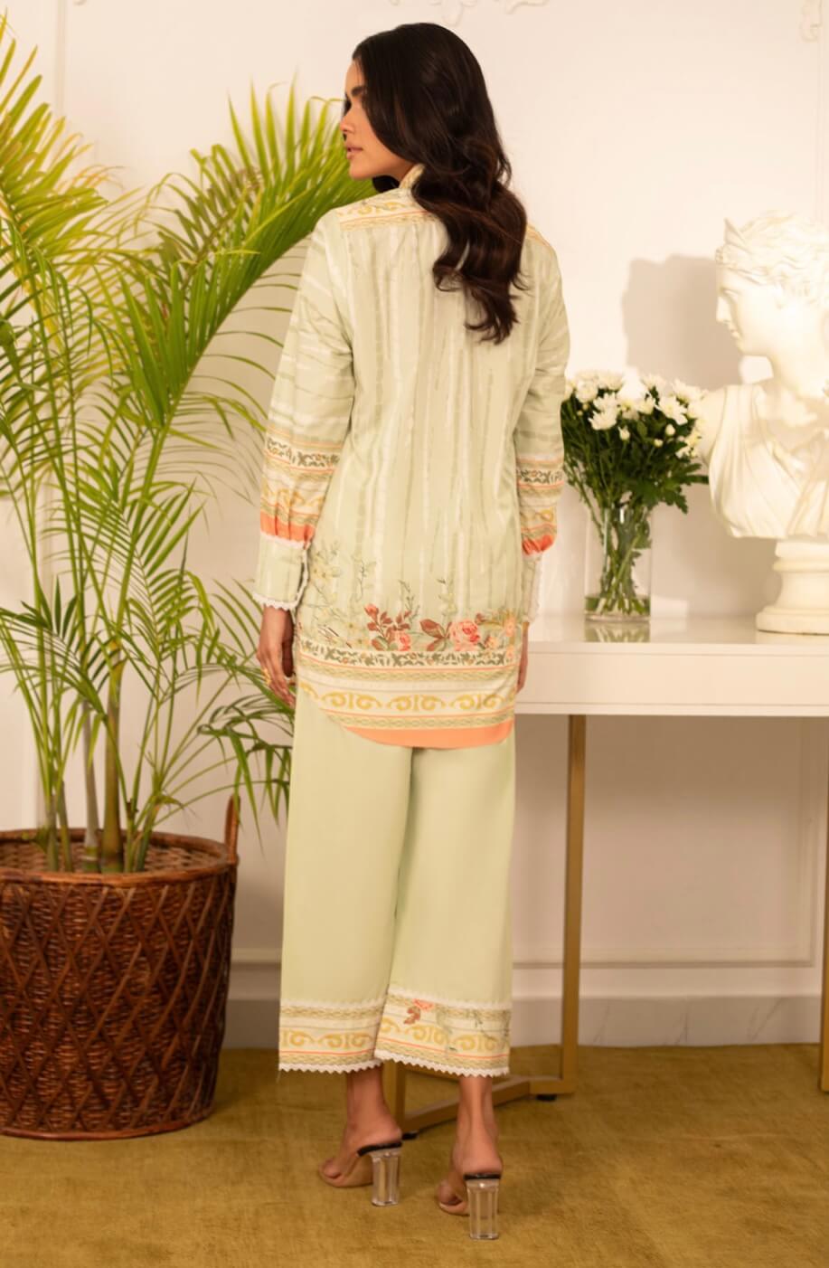ANNUS ABRAR ‘LA FLEUR’ 24 | CLEO