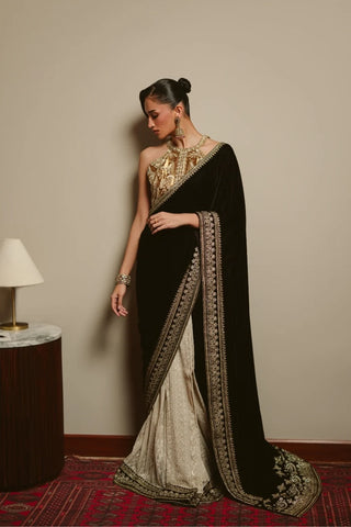 AMMARA KHAN ‘THE OVERTURE’26 | ROYAL VELVER DRAPED SAREE