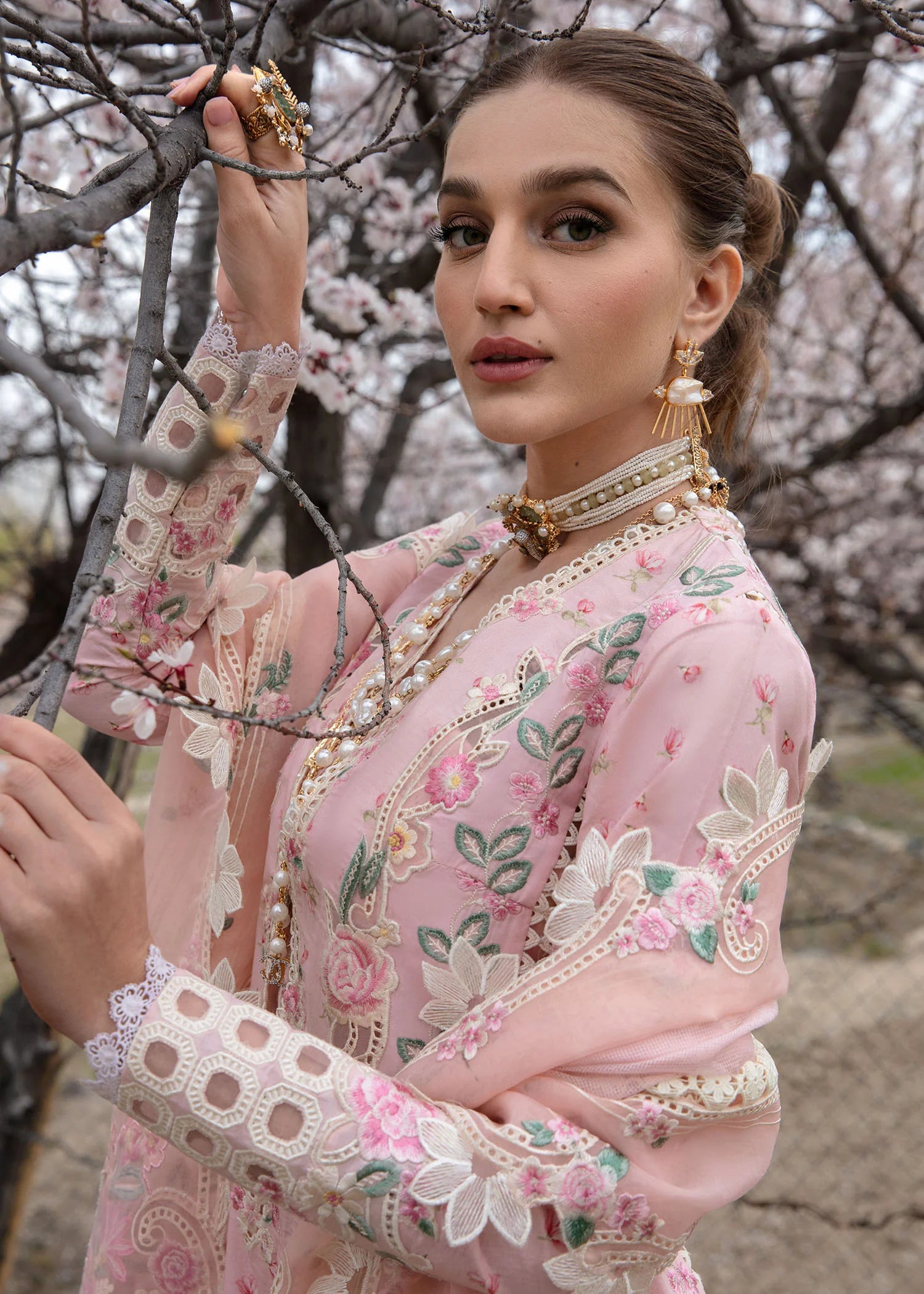 CRIMSON LAWN’24 | BELIEVE IN HER - BLUSH PINK