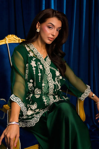 FLAIRS ‘AYRA FESTIVE FORMALS’26 | EMERALD CRUMBLE