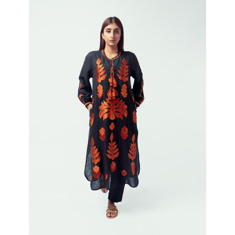 NADIYA KASSAM | ARYA RUST