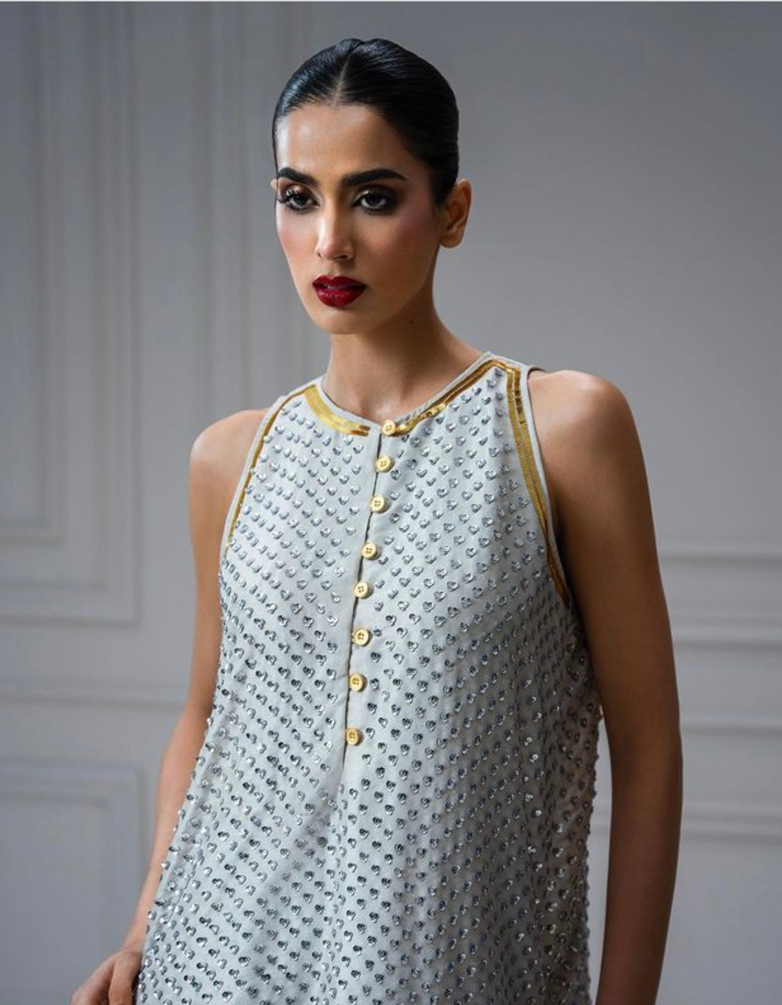 MUSE LUXE | WHITE SWAN EMBELLISHED SET