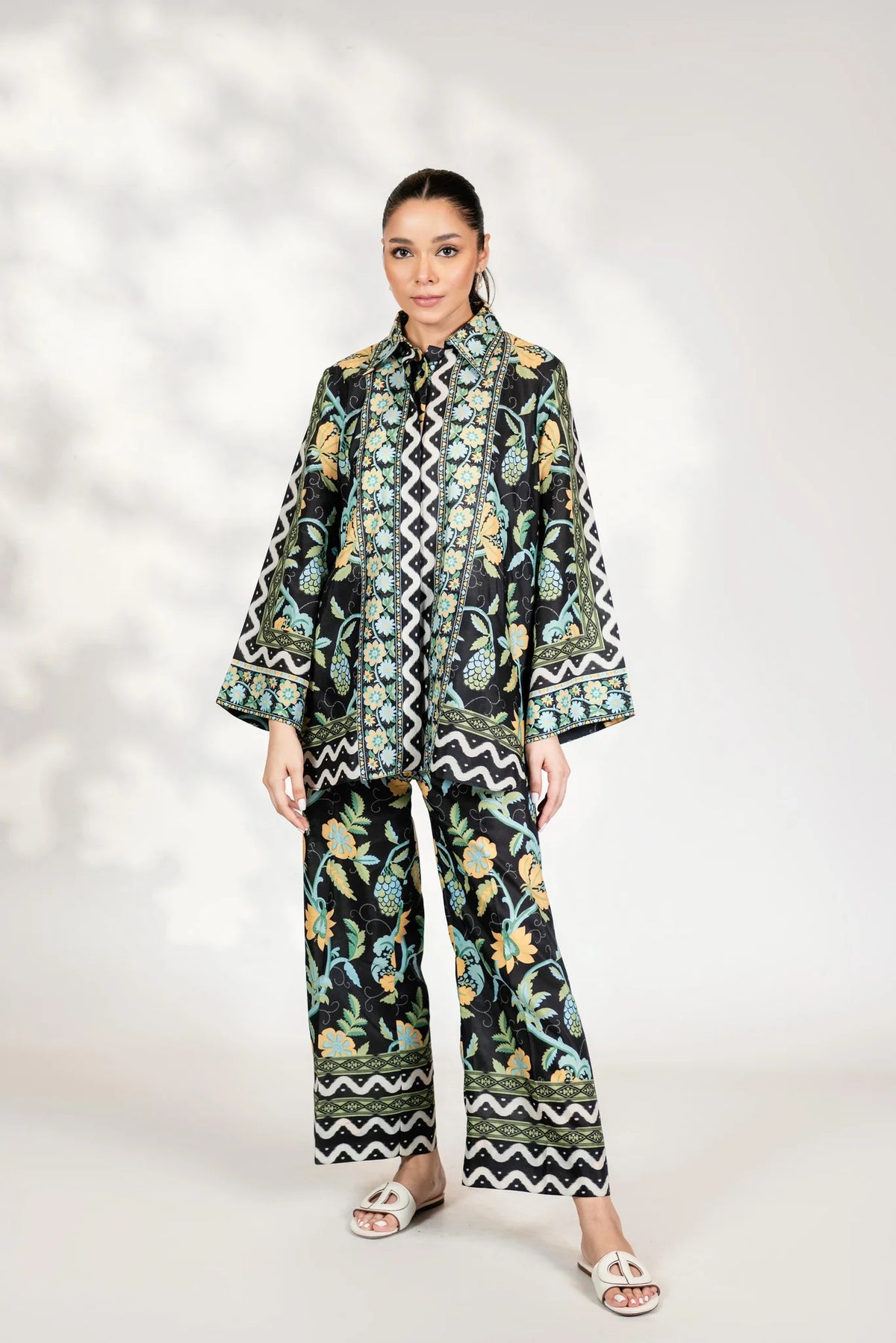 BARAE KHANOM SUMMER COLLECTION’24 | TROPICA A