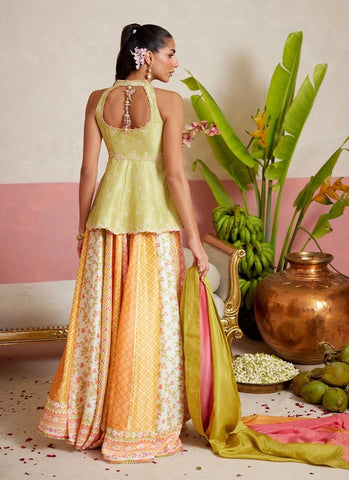 FARAH TALIB AZIZ ‘MAYNA FESTIVE PRET’26 | TAYLA SET