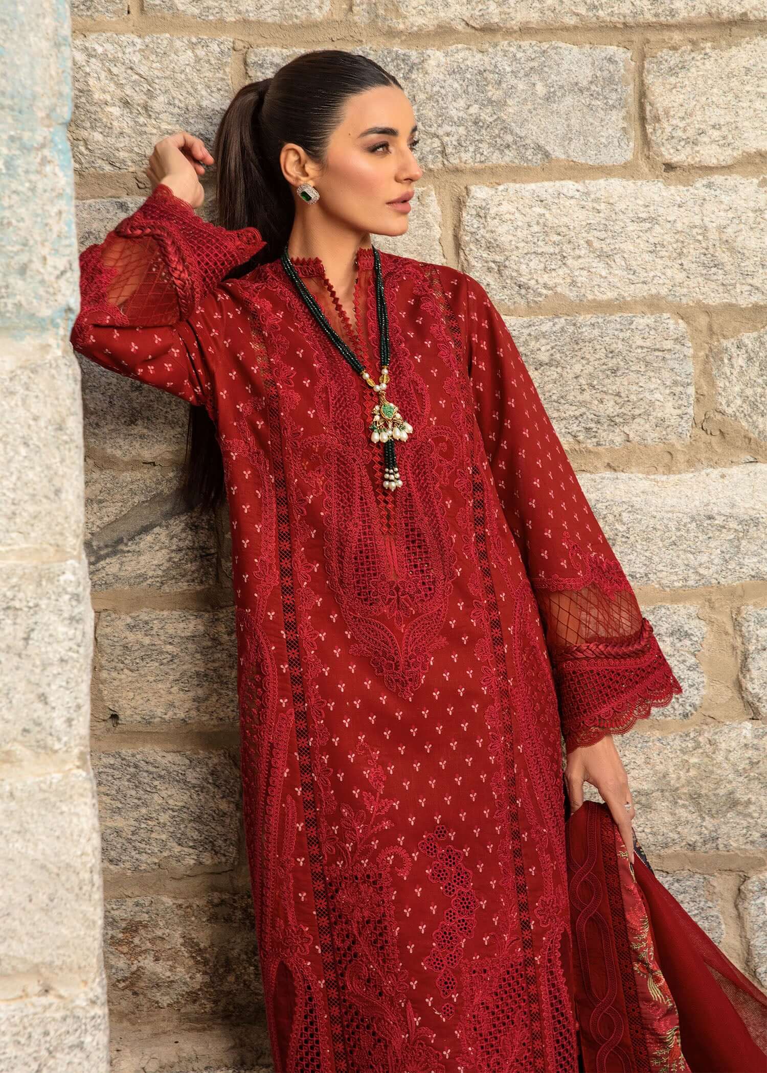 CRIMSON LAWN’24 | DANCING PAISLEYS - RUBY