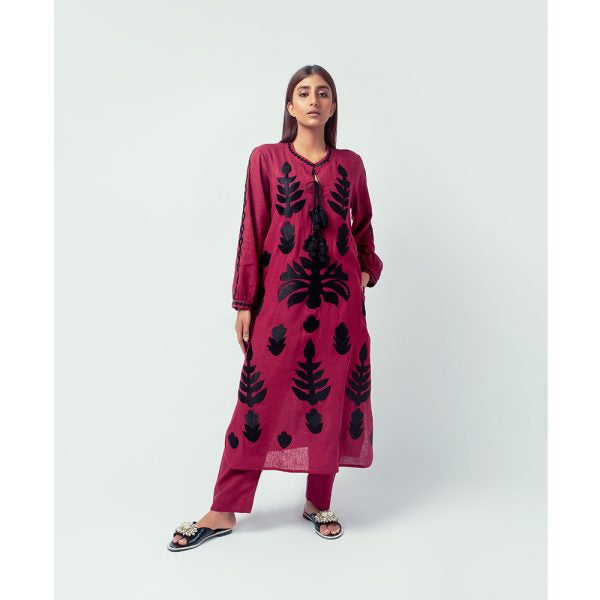 NADIYA KASSAM | ARYA MAROON