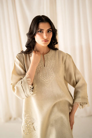 SUMAIRA KHANANI FALL BASICS’26 | CASCADE
