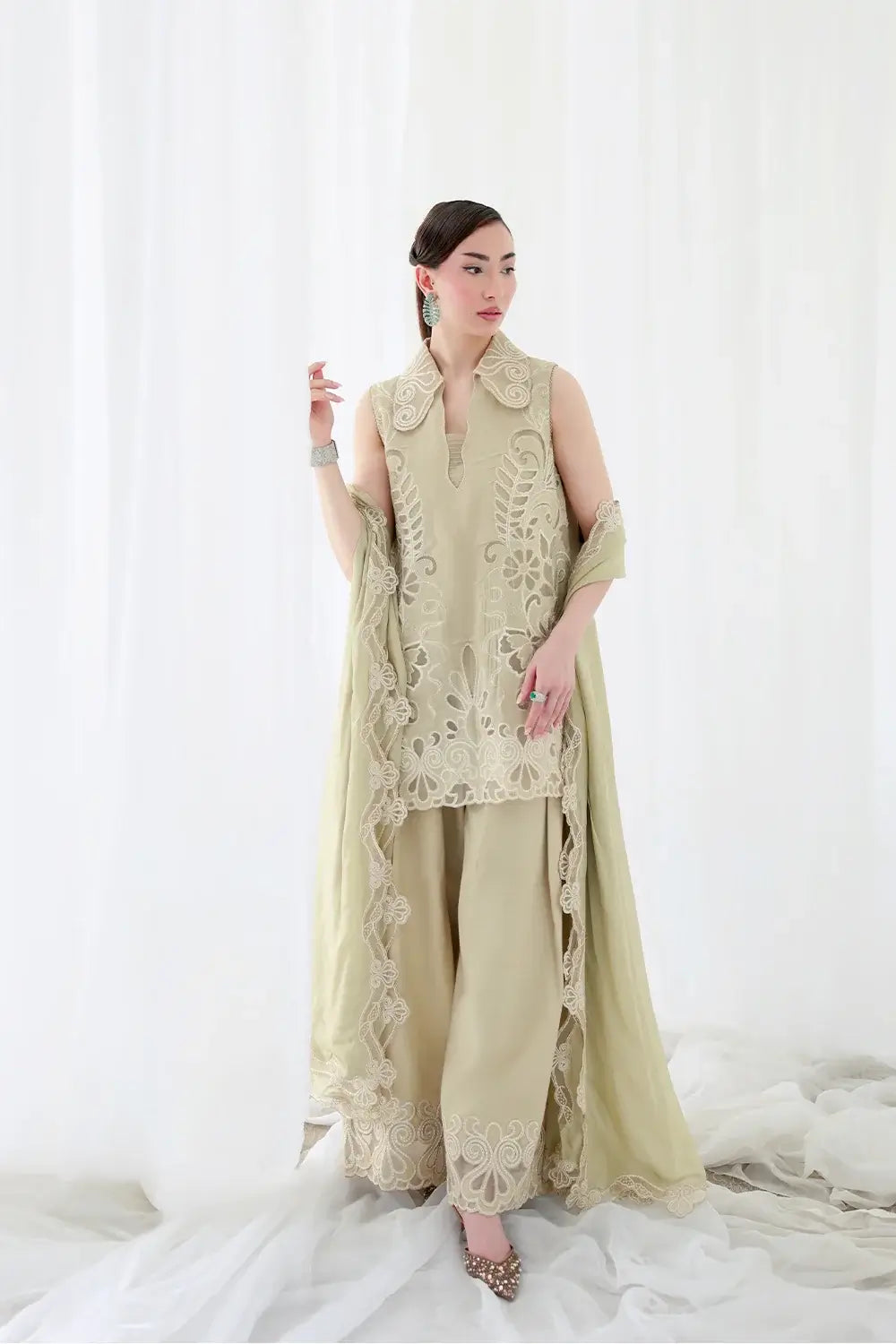 SAIRA RIZWAN ‘LAEL SILK PRET’26 | NERINA