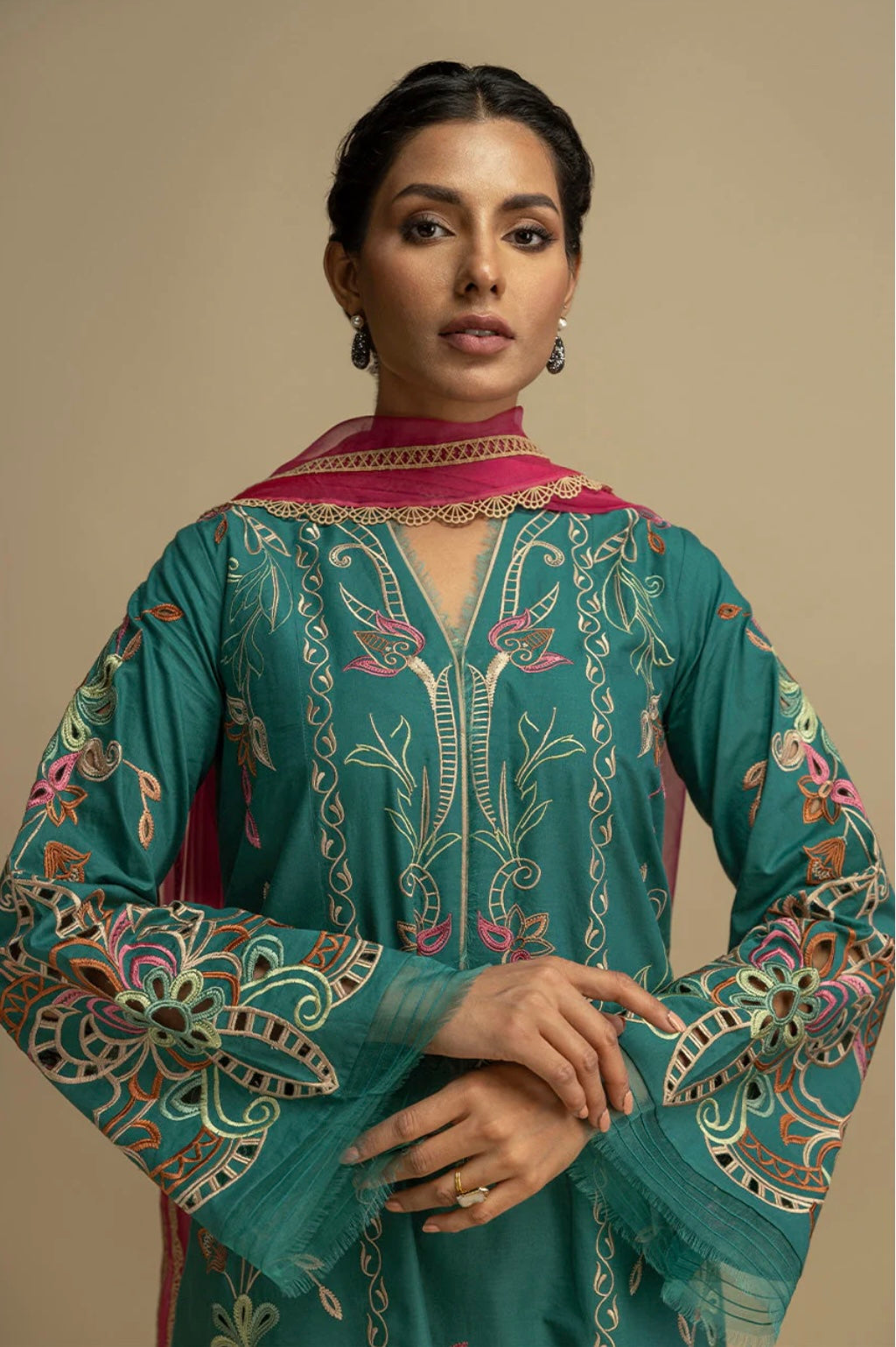 NIDA AZWER NUR PRINT | ENCHANTED EVERGREEN