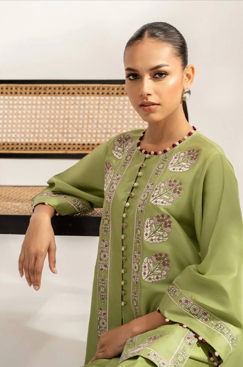 SANIA MASKATIYA LEAH’24 | SIRAN (B)