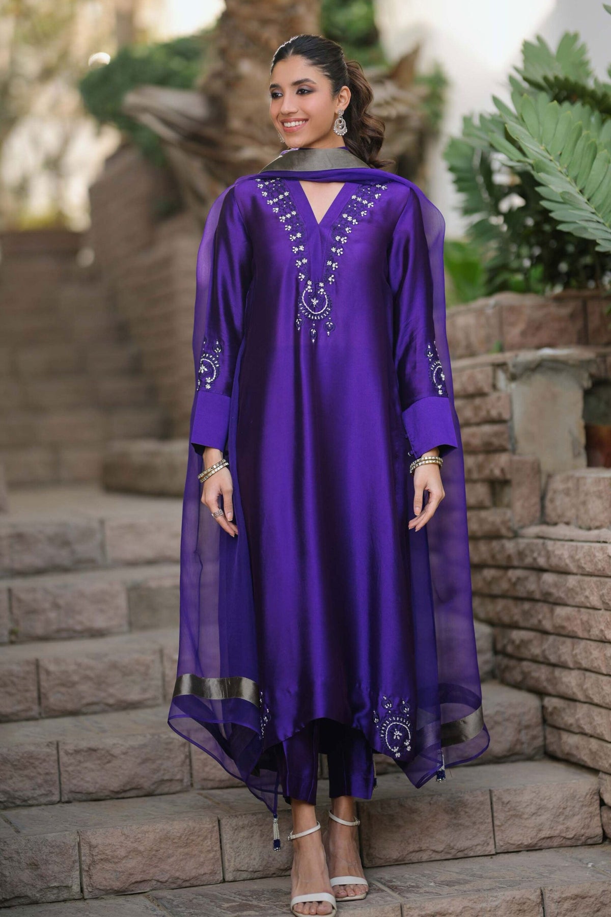 HUE PRET FESTIVE PRET’24 | ROOP