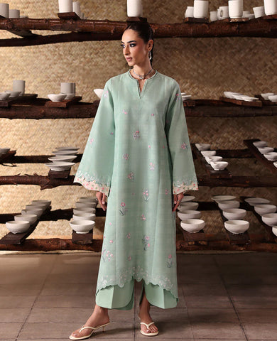 REPUBLICWOMENSWEAR ‘NEOMA ESSENTIAL PRET’26 | ISOLDE