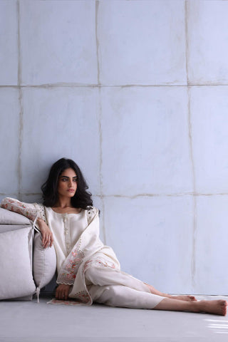 IQBAL HUSSAIN LUXURY PRET’24 | BW-01