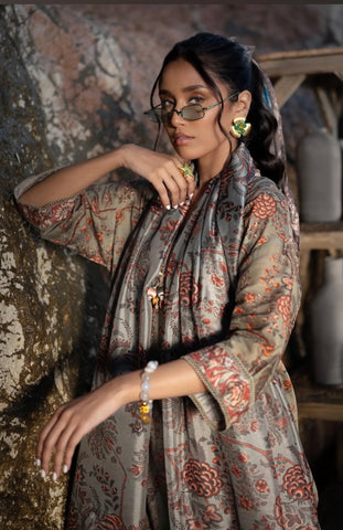SANA SAFINAZ MAHAY LAWN’24 | US-35
