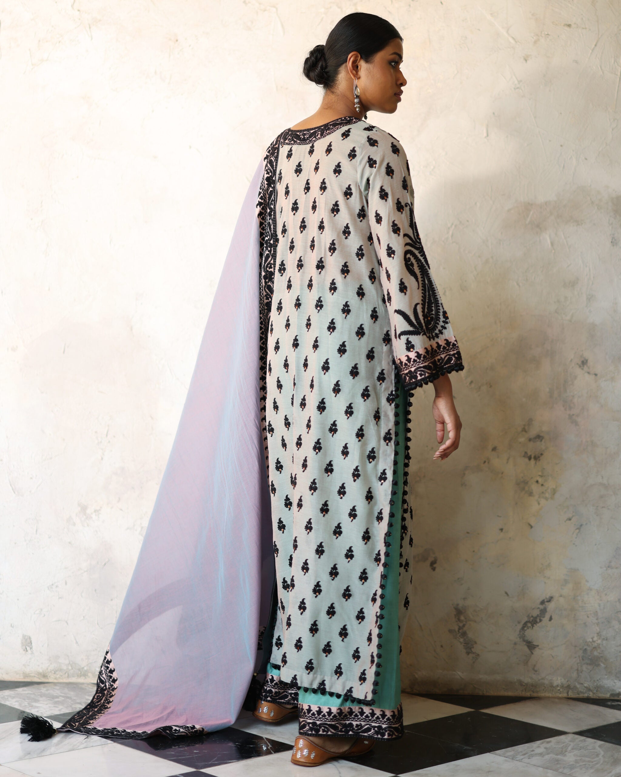 IQBAL HUSSAIN LUXURY PRET’24 | EC-11