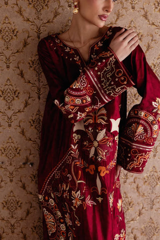 NADIA FAROOQUI FALL FESTIVE’26 | IZZY
