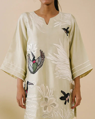MEHREEN HAMZA TABANI ‘SOFT CHOAS LUXE PRET’26 | CORTADO
